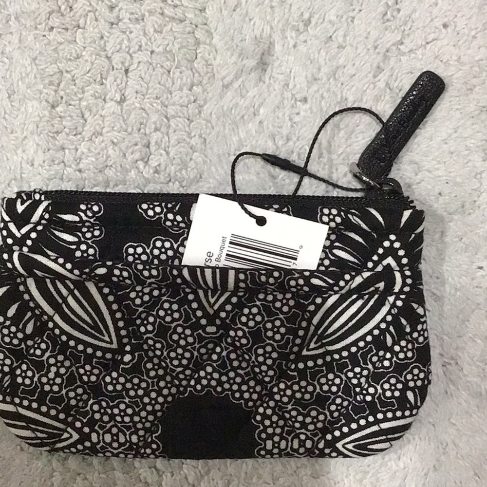 Vera Bradley NWT coin purse in blanco bouquet pattern - Picture 3 of 9